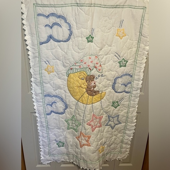 Hand Stitched Hand Made Crib Blanket Moon And‎ Bear Ruffle Edge - Picture 1 of 6